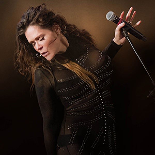 BETH HART